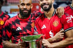 开云足球直播-曼联全队发挥出色赢得英超争冠战役