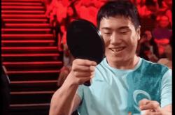 开云体育官方网站-粉丝们热情的呐喊声响彻整个球场！