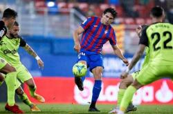 开云体育官网-包含汉诺威惨败：领头羊地位岌岌可危的词条