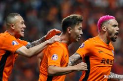 开云体育-包含热门球队遭遇挑战，实力对决引人瞩目的词条