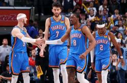 开云官网-关于火箭碾压加拿大男篮，麦科勒姆一己之力扛起全队的信息