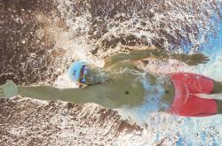 开云足球直播-范弗利特独揽32分率开拓者力克黄蜂，用实力打破质疑书写新篇章