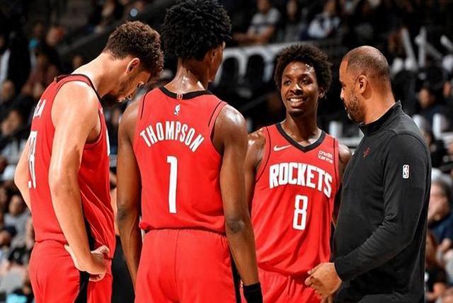 火箭碾压猛龙,福克斯一己之力扛起全队的简单介绍 火箭碾压猛龙,福克斯一己之力扛起全队的简单介绍