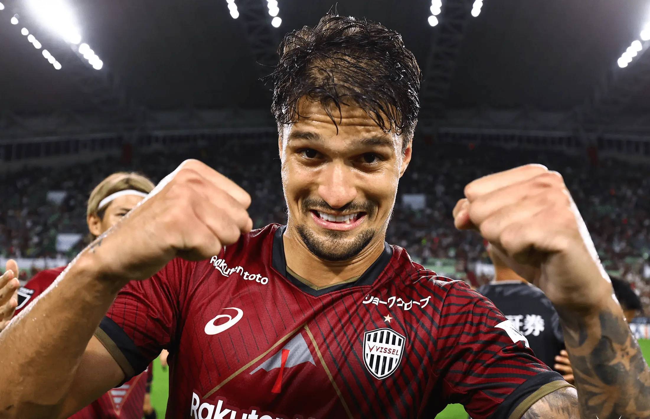 洛里昂在比赛中再度取得胜利