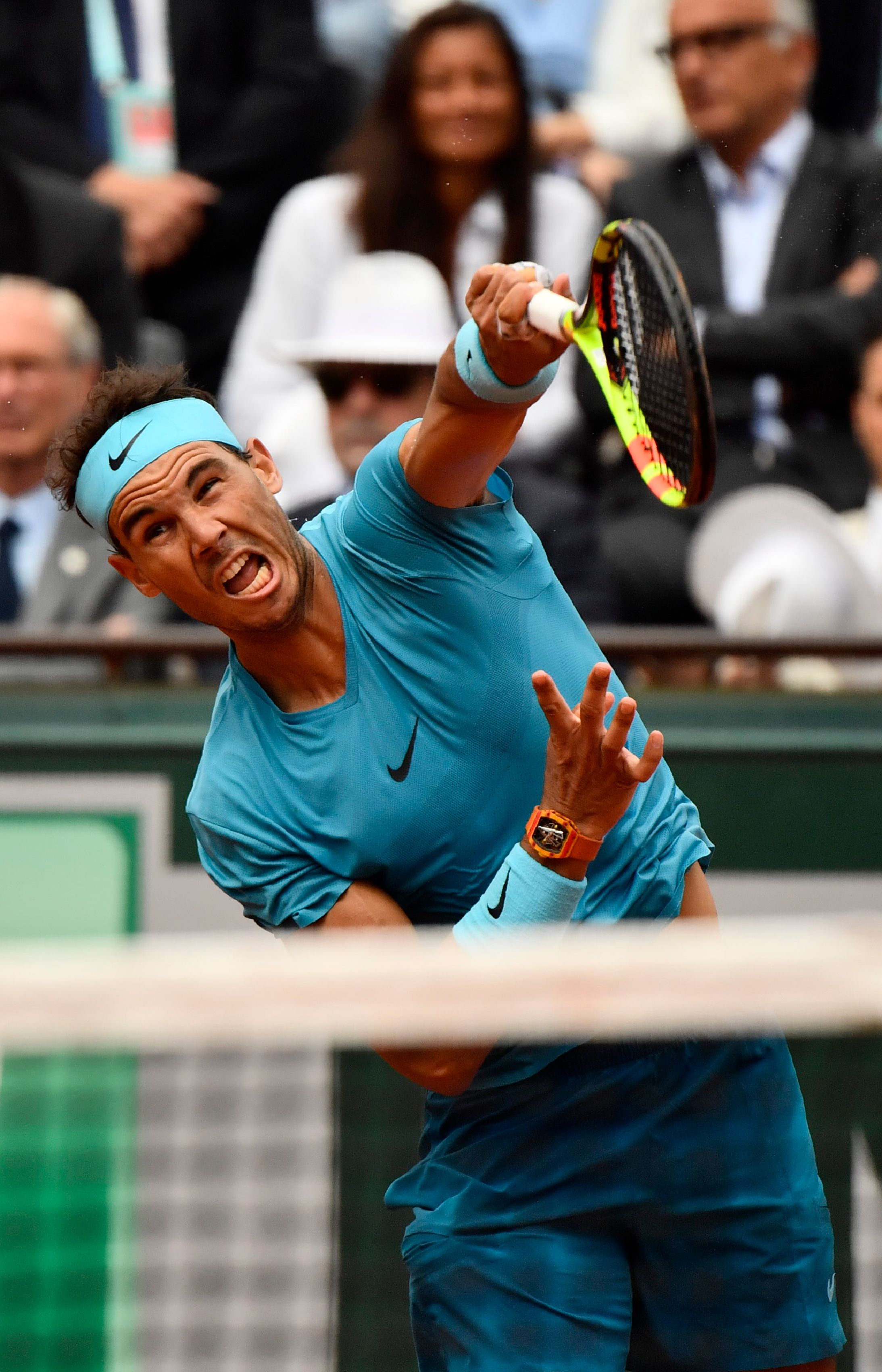 包含法国网球队翻盘意大利网球队，纳达尔完成帽子戏法的词条