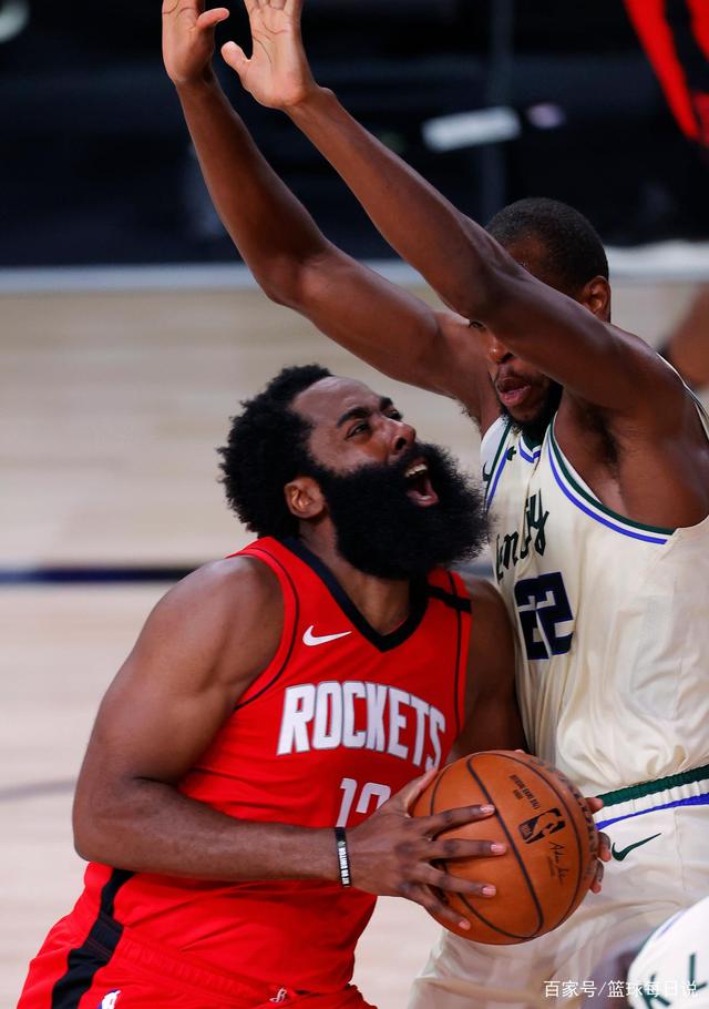 雄鹿逆转胜利,稳守东部第二 雄鹿逆转胜利,稳守东部第二