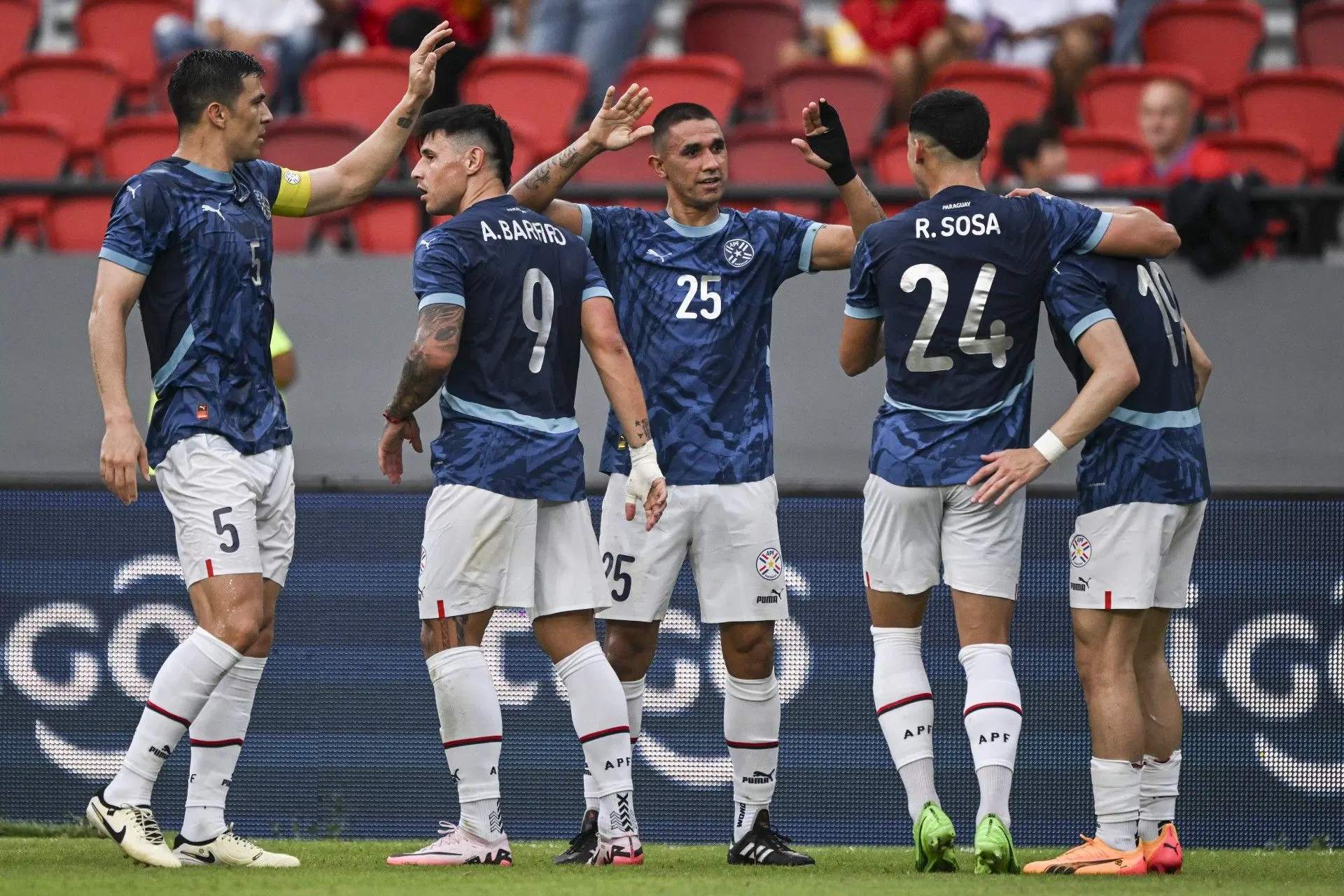 巴拉圭球队在国际比赛中夺冠
