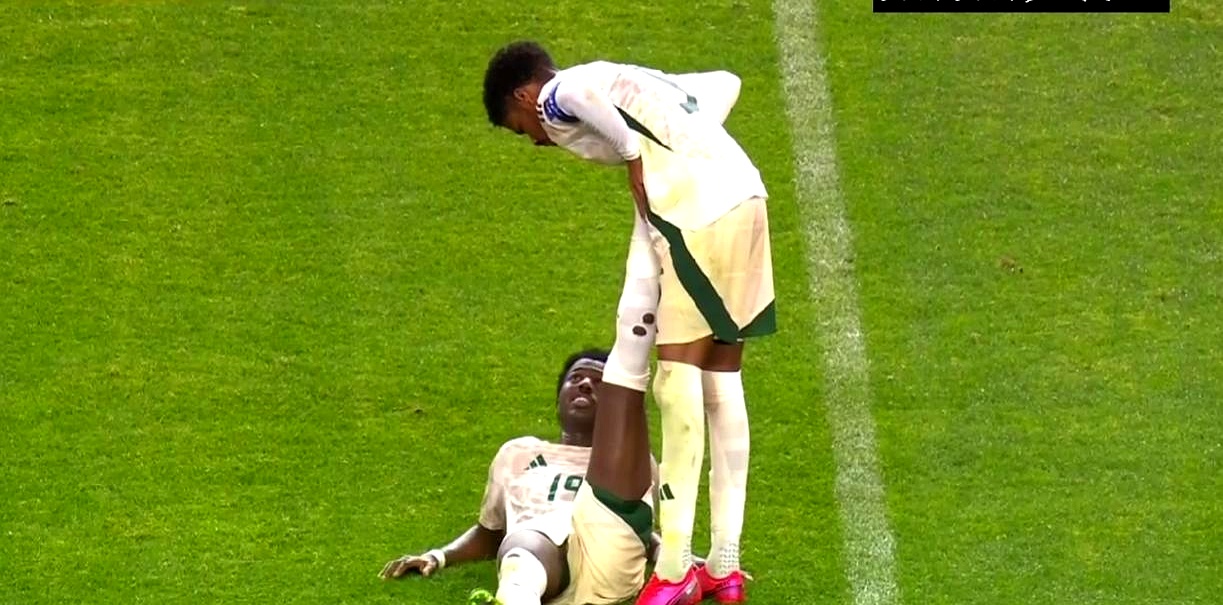 包含澳大利亚队在亚洲比赛中夺冠夺冠的词条