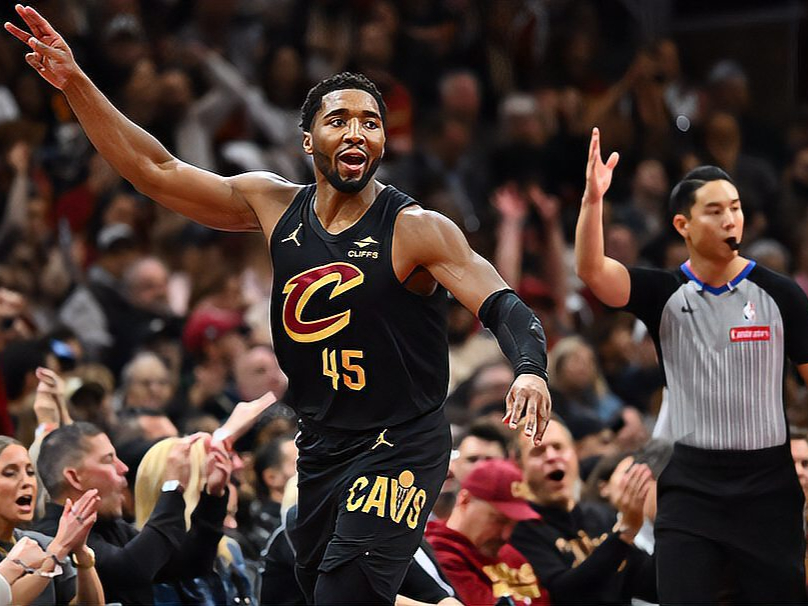 关于公牛队球员表现亮眼获得认可的信息