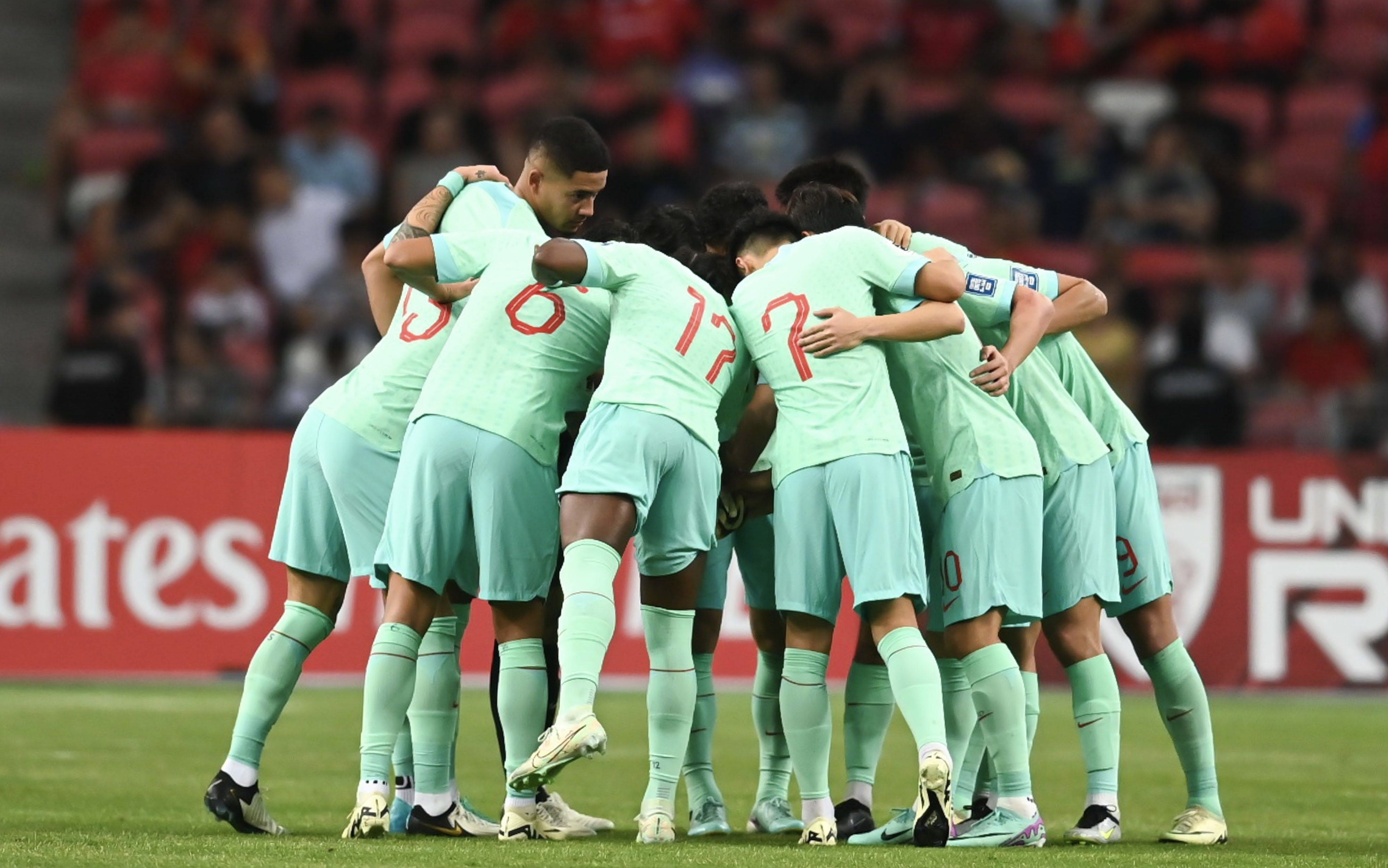 关于世界杯赛场大战一触即发,各国球队集结备战的信息 关于世界杯赛场大战一触即发,各国球队集结备战的信息