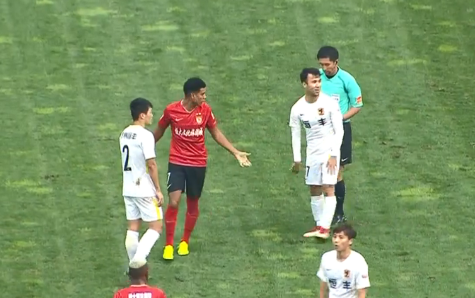 关于延边富德主场不敌重庆斯威，保级形势依然艰难的信息