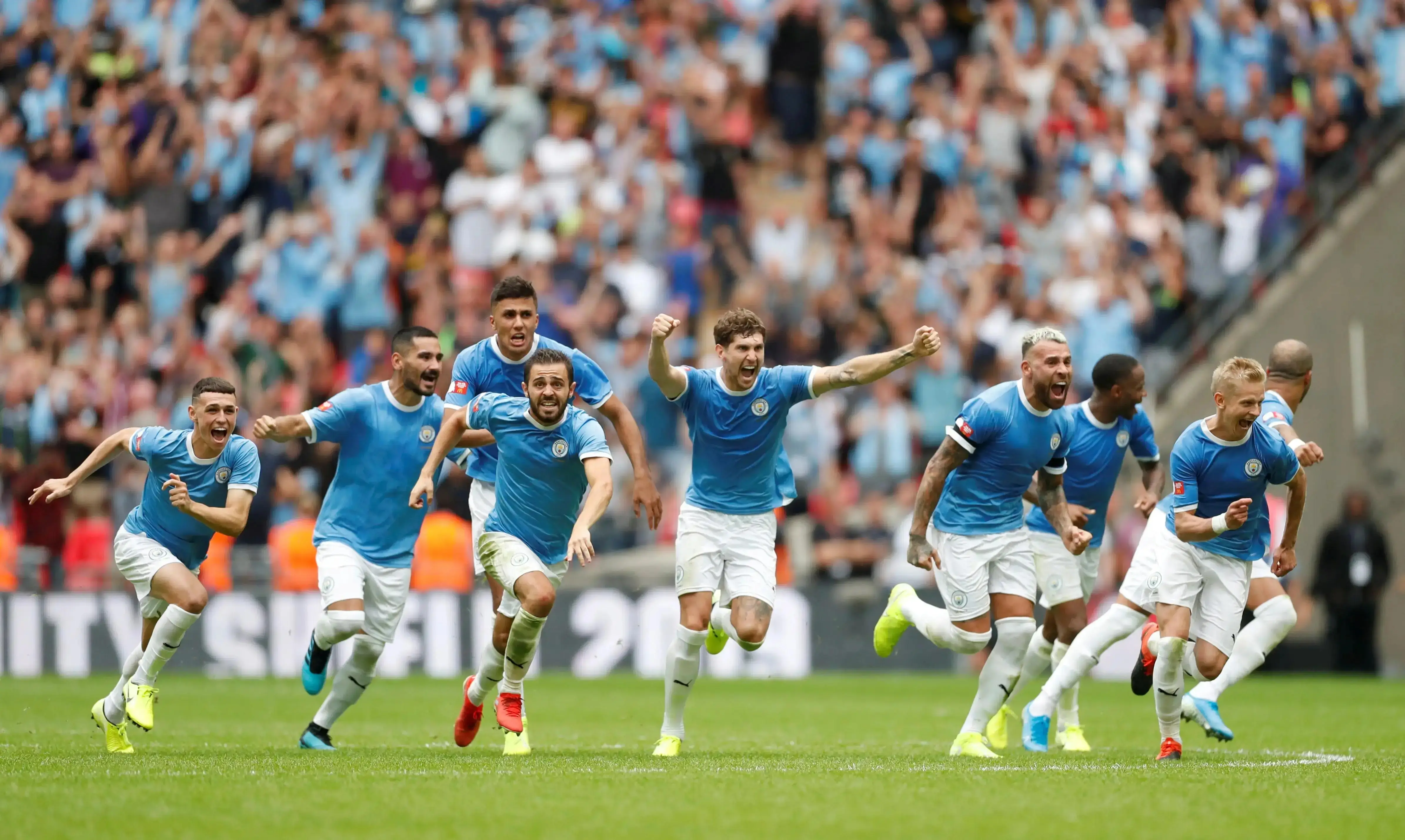 关于巴黎圣日耳曼中场核心被曝与其他球队接触以寻求新的出路的信息