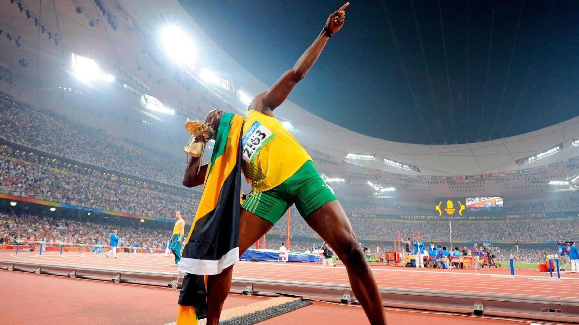 冰与火的对决，阿什拉夫一锤定音，诠释现代边卫的巨星价值