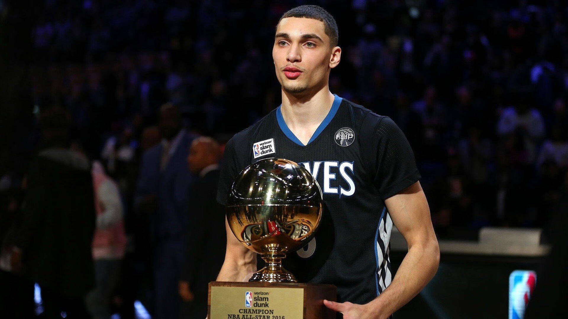 范弗利特掌控全局，广东队以鹈鹕式节奏击败对手的战术解析