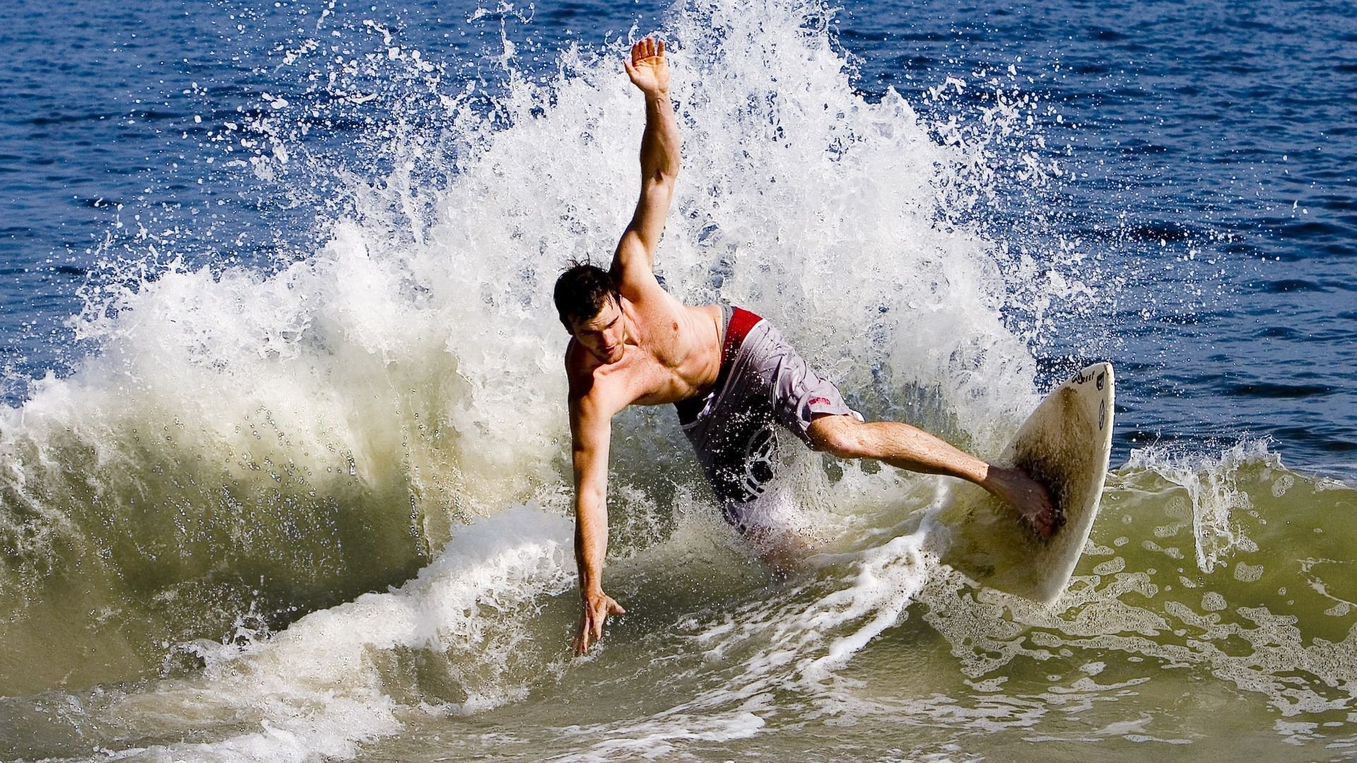 绿茵场上的冰火交锋,波兰铁骑鏖战葡萄牙,林高远状态点燃赛场